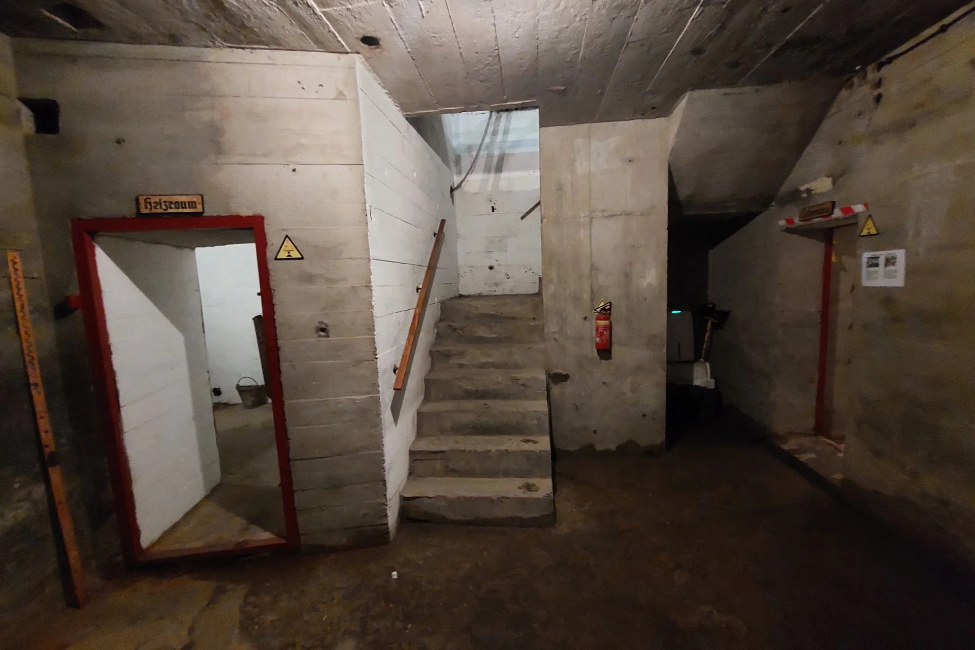 Artillery Bunker M219