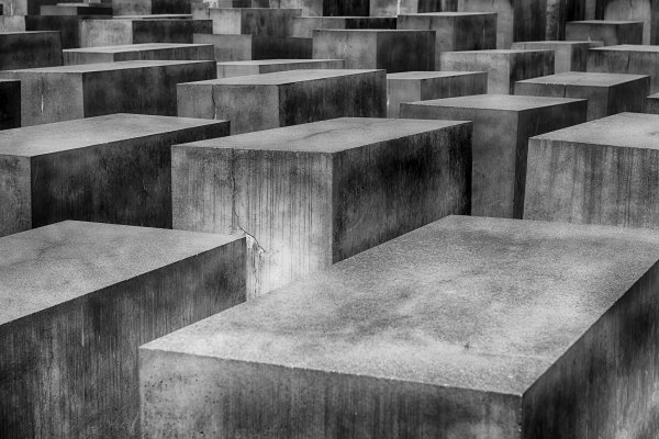 Memorial to the Murdered Jews of Europe, Berlin